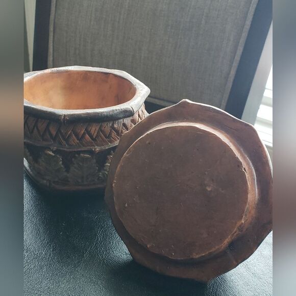 Trinket Box with Crystal Accent - Picture 5 of 9